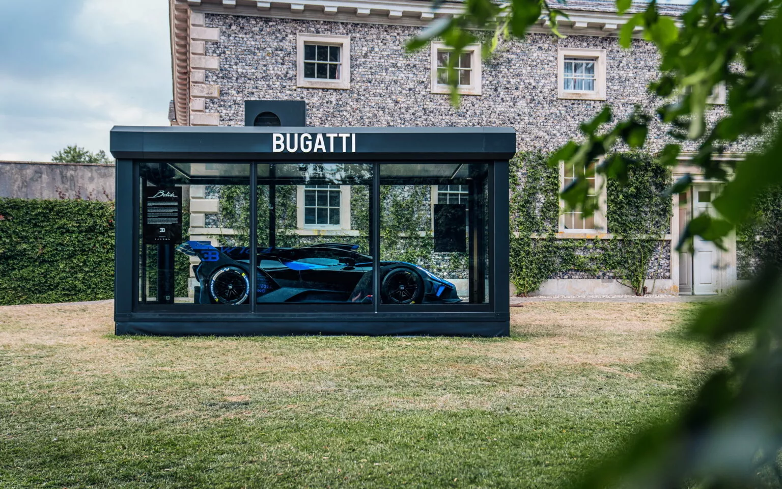 1,600PS+ Bugatti Bolide makes rumbling Goodwood debut 