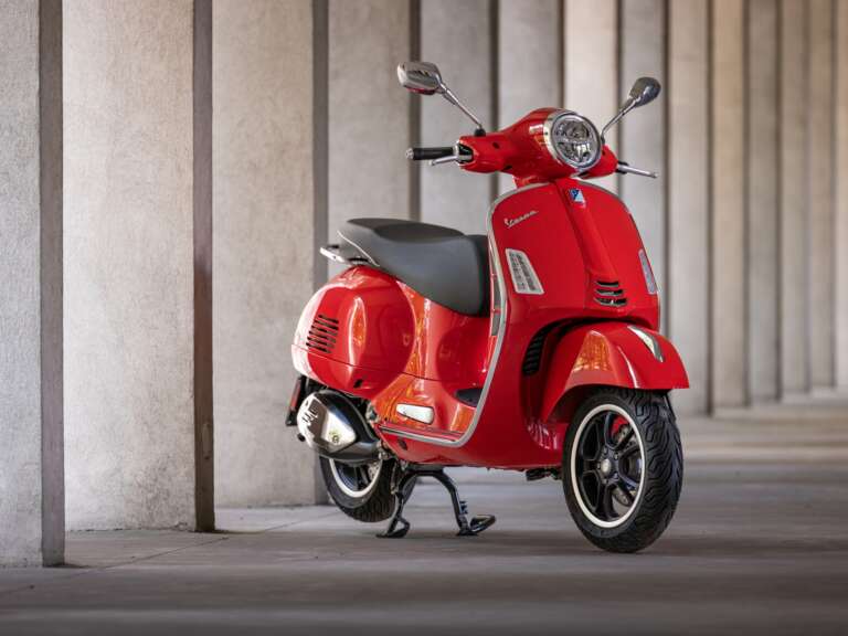 i-vespa-gts-se-nea-monadiki-prosfora-730370