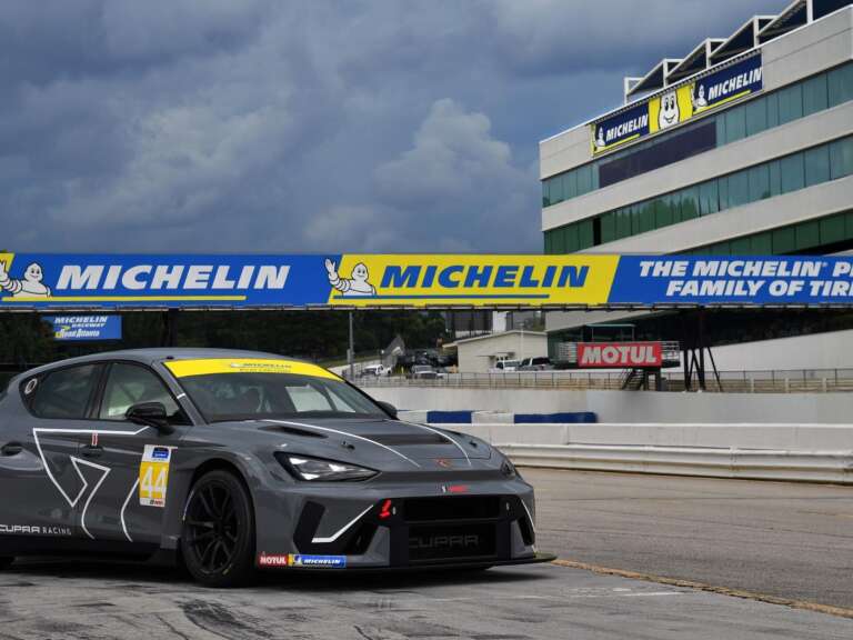 to-cupra-leon-vz-tcr-paei-stis-ipa-gia-to-imsa-michelin-pilot-challenge-735326