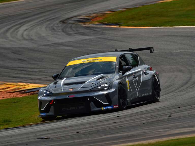 to-agonistiko-cupra-leon-vz-tcr-sto-imsa-michelin-pilot-challenge-to-2025-735636