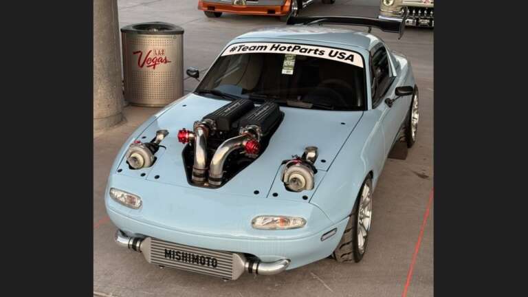 deite-ena-apithano-miata-me-v10-kinitira-kai-pop-up-turbos-738081