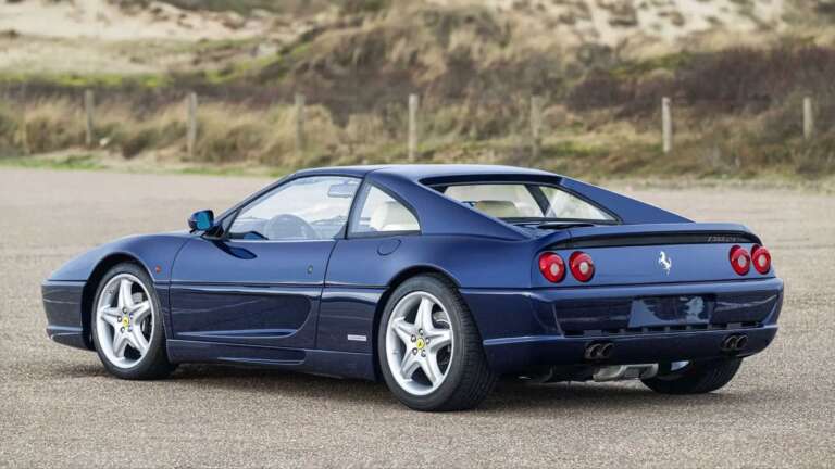 to-ble-kosmima-poleitai-to-ferrari-f355-gts-tou-soumacher-748291